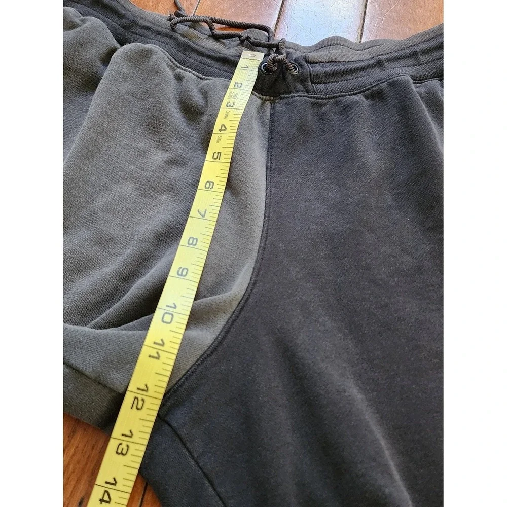 Jordan Fleece Shorts Mens XXL Grey Black Two Tone Colorblock Athletic Gym Lounge